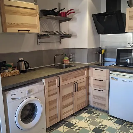 Lägenhet Bright Studio With Balcony 150m From The Beach Saint-Mandrier-sur-Mer